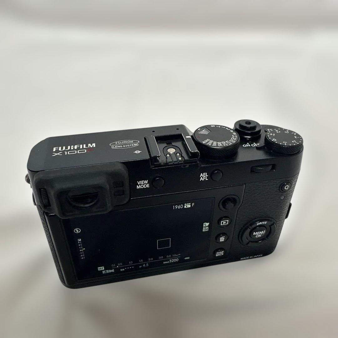 Fujifilm X100F デジタルカメラ　ショット数39枚！富士フイルム