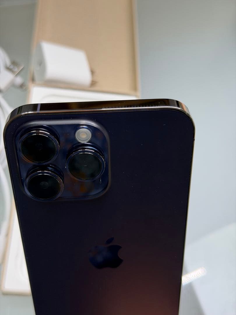 新品iPhone14 Pro Max 1TB 充電コード3本その他付き