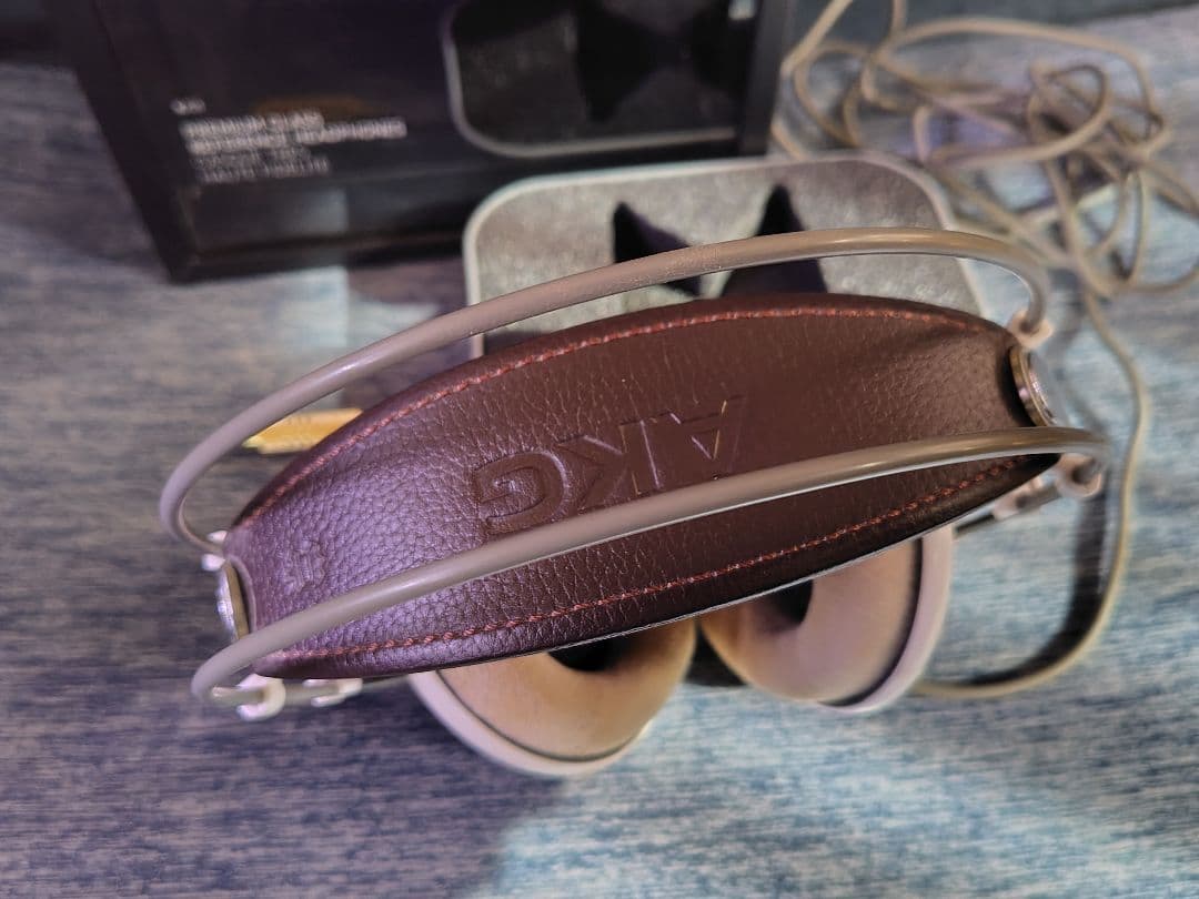 AKG K701 有線ヘッドホン ホワイト