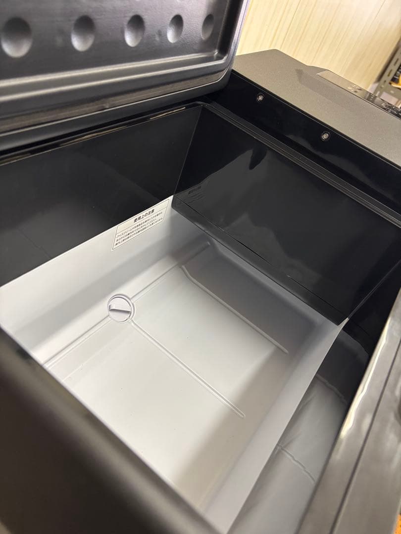 美品　アイリスオーヤマ　ポータブル冷蔵冷凍庫　30L IPD-3Aアウトドア