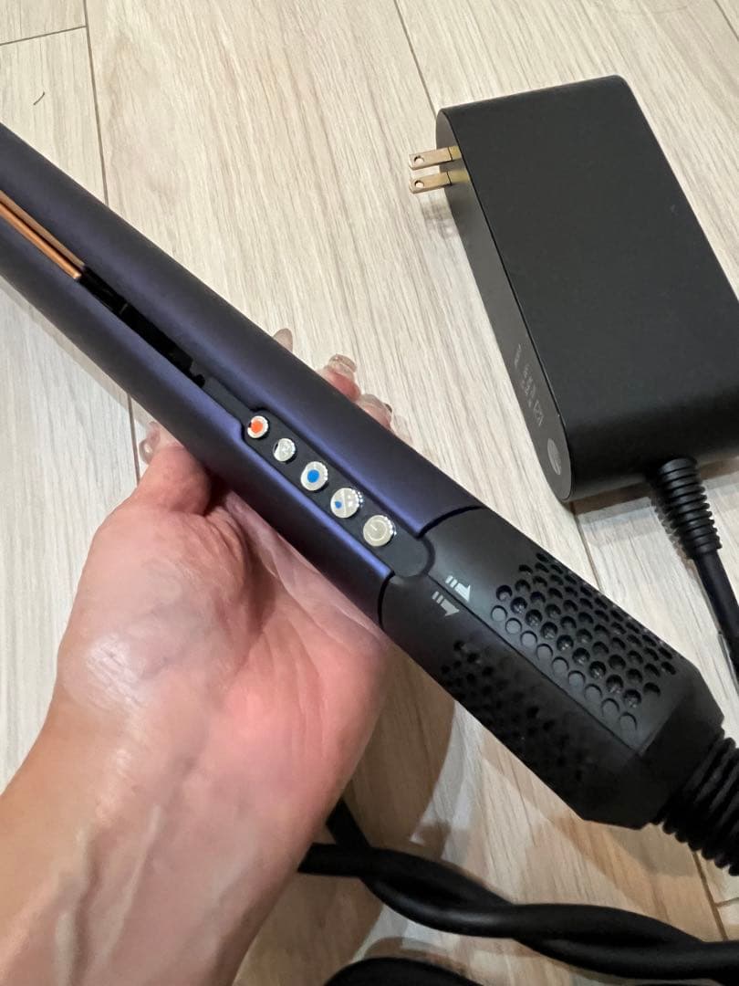 Dyson ストレートアイロン ネイビー/ゴールド