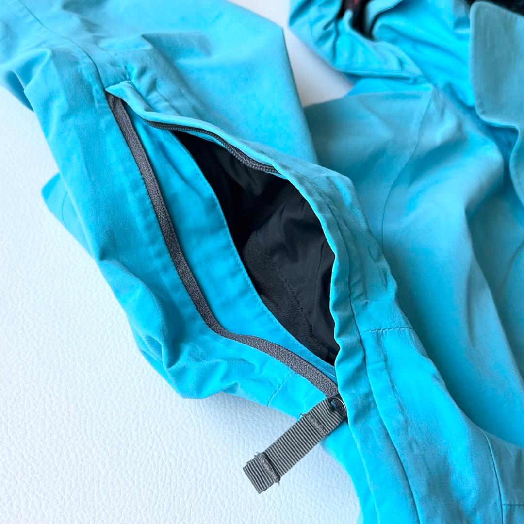 3287 バートン　ジャケット ak ゴアテックス ライトブルー　レディース