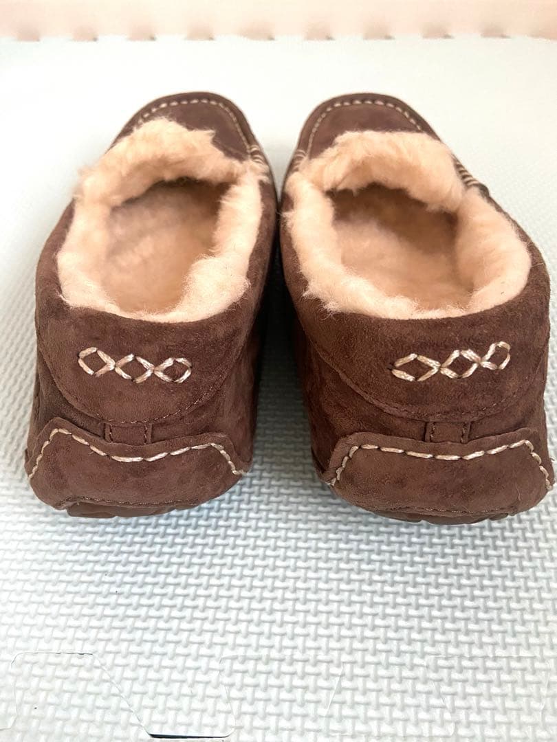 25cm UGG アンスレー モカシン シープスキン チョコレート