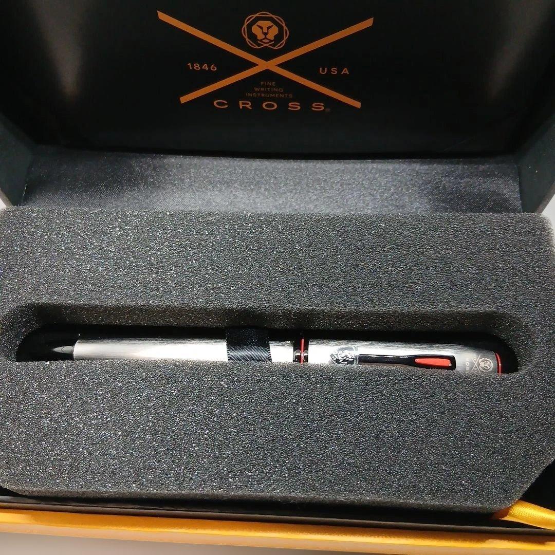 CROSS タウンゼント　フェラーリコラボ　　　シルバーボールペン ケース付き