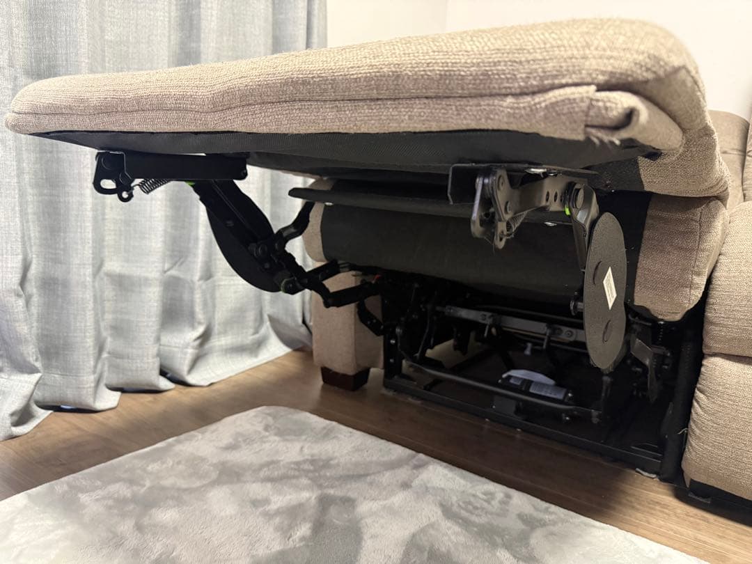 【からあげ】ニトリ Nビリーバー 電動リクライニングソファ 3人掛け