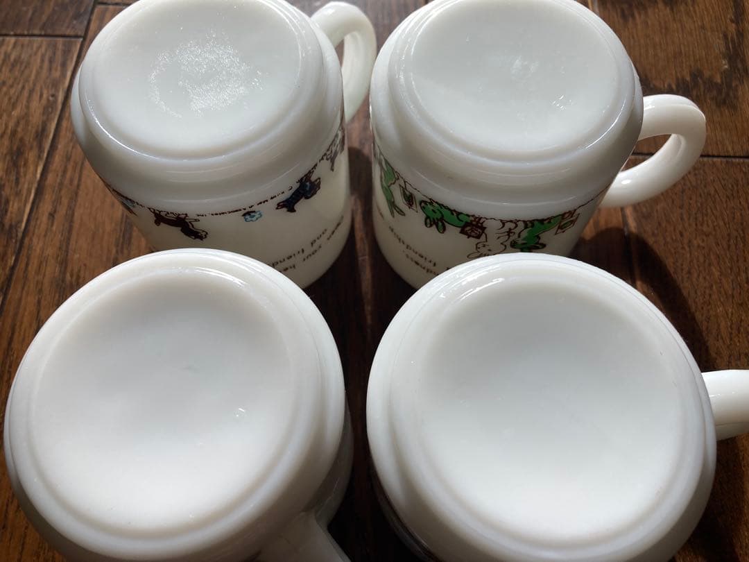 ヘーゼルアトラス　デイジー　動物　マグ　4つ　セット