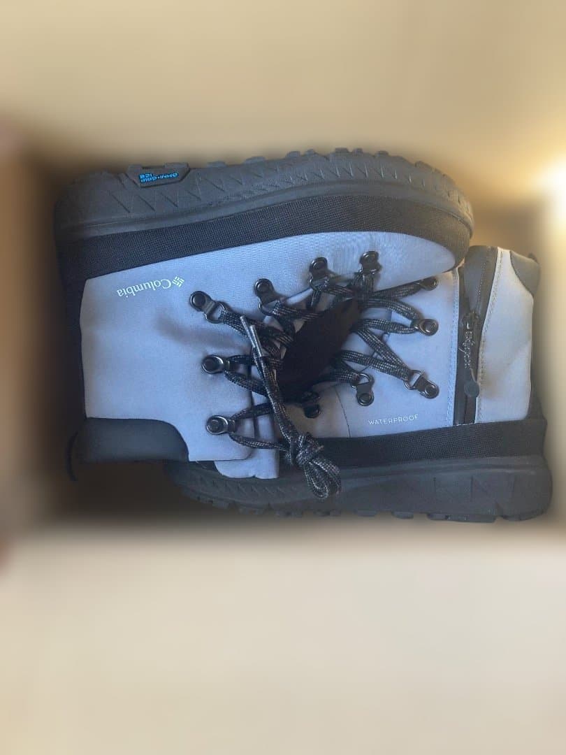 ほぼ新品！Columbia 女性用ウィンターブーツライトブルー
