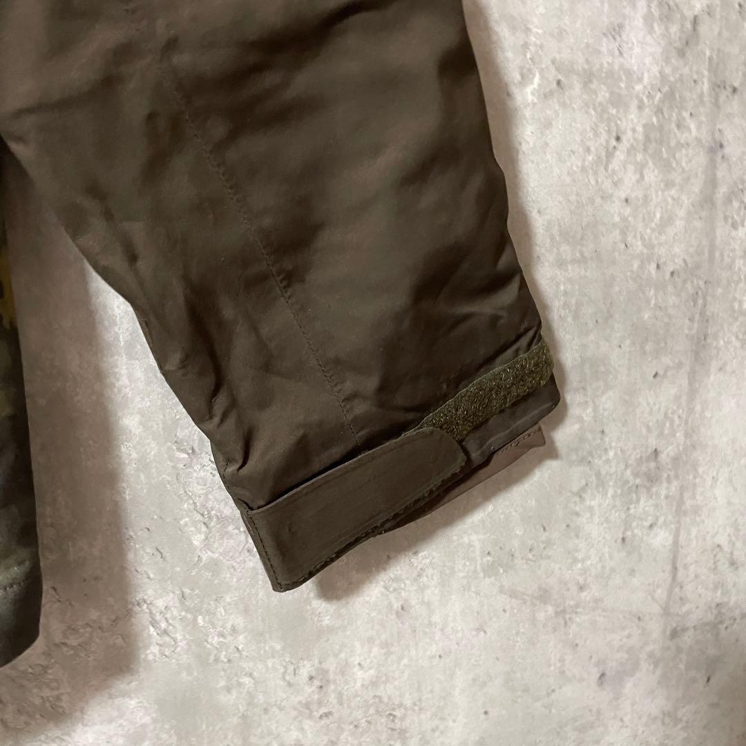 Burtonバートンスキーウェアスノーボードジャケットパーカー茶色カーキ迷彩総柄