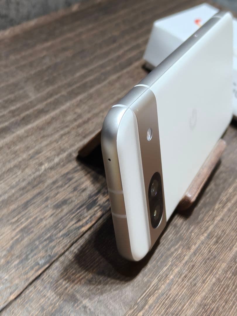 新品同様品 純正ケース付き Pixel 8a 128GB SIMフリー スマホ