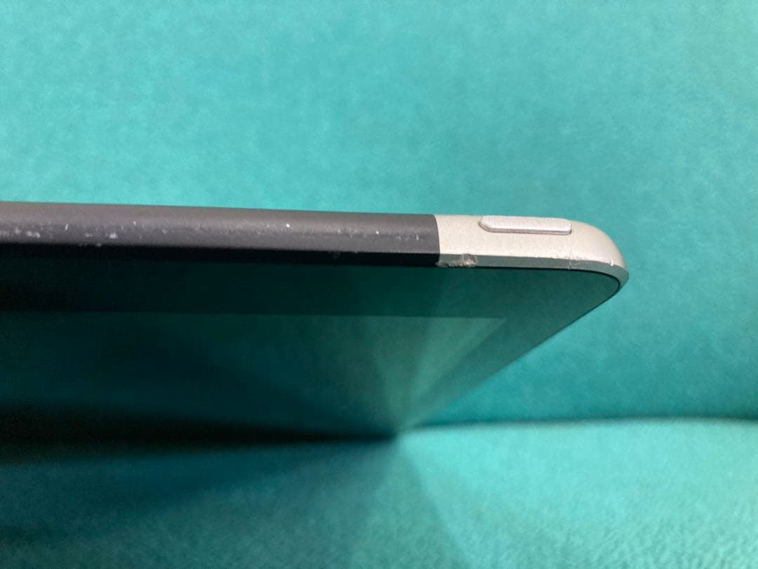 ① iPad 第6世代 Wi-Fi Cellular 128GB シルバー