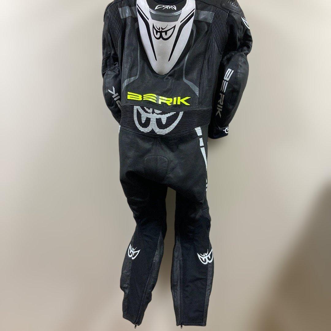 BERIK R2 レーシング革ツナギ LS1-171334N-BK