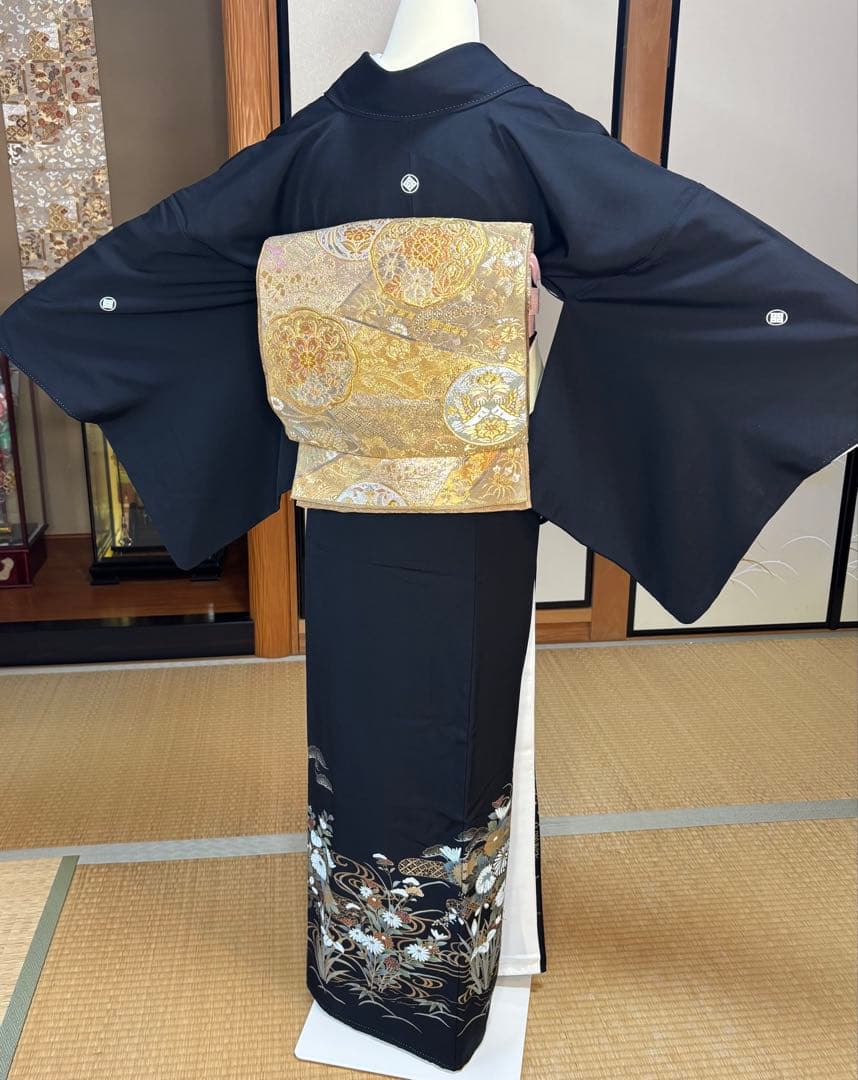 正絹豪華黒留袖6点フルセット　留袖　 袋帯　長襦袢　帯締め　帯揚げ　末広