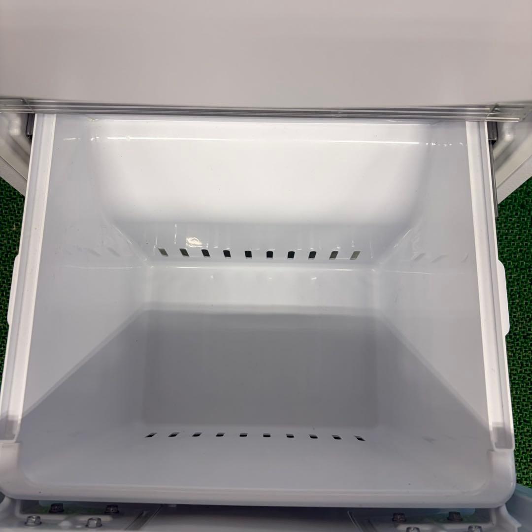 612 冷蔵庫　2021年製　小型　一人暮らし　極美品　洗濯機も有　200L弱