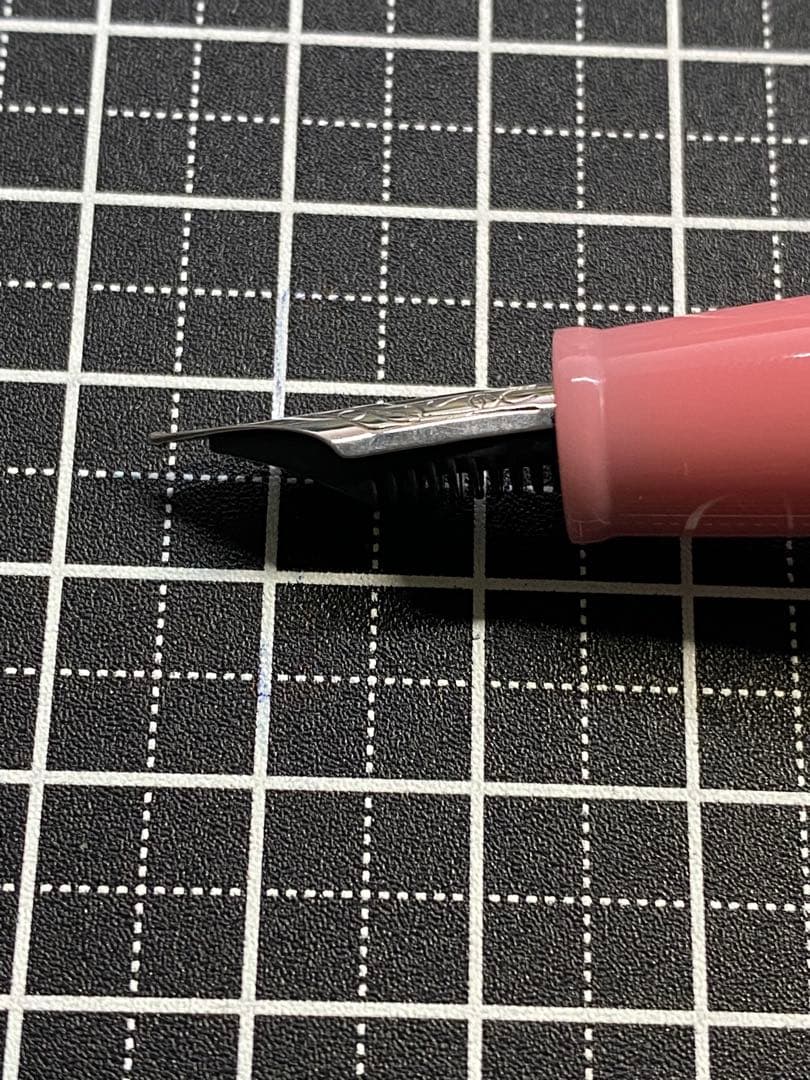 DELTA Vintage VOLONTA 万年筆　字幅F