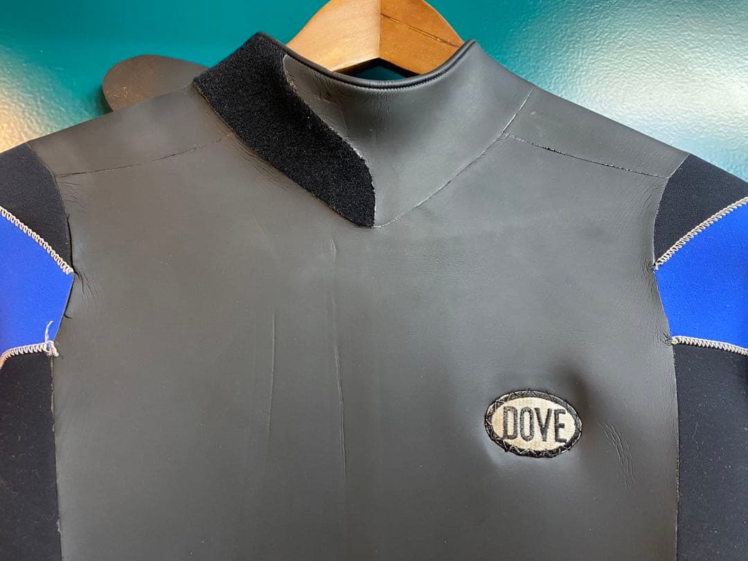 ☆老舗人気ブランドDOVE 3㎜ フルスーツ　最高級テクニカルスーツ　USED