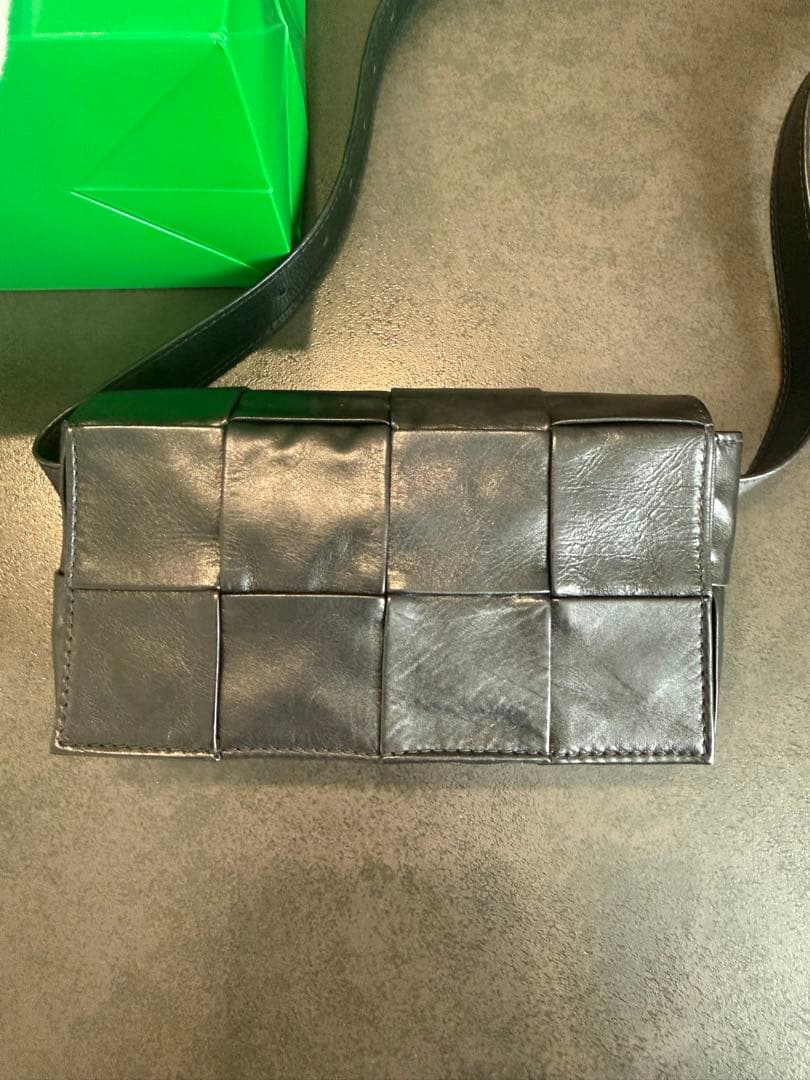 Bottega Venetaボッテガ・ヴェネタ カセット ショルダーバッグ