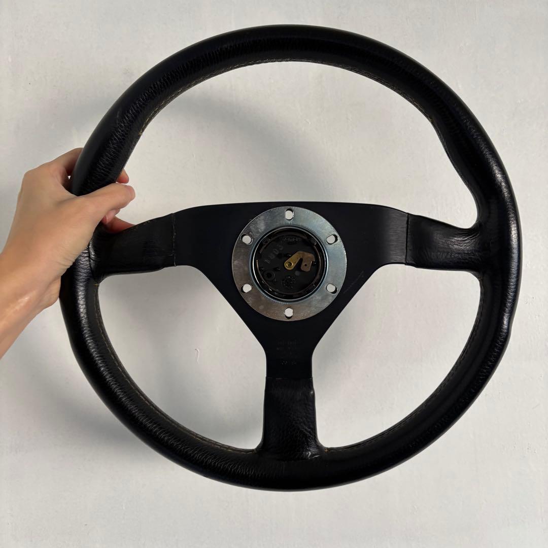 MOMO ステアリングホイール 3スポーク 黒　ベローチェレーシング　セット販売