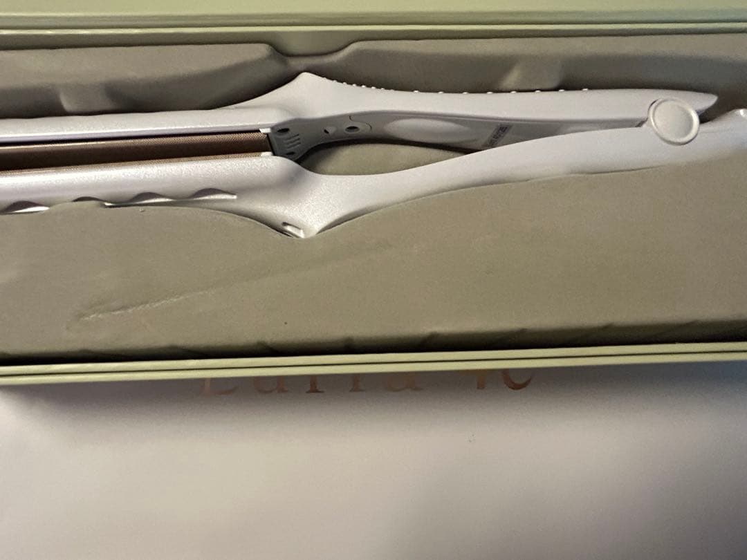 専用！ほぼ未使用＊付属品完備 KINUJO 絹女 ストレート アイロン ホワイト