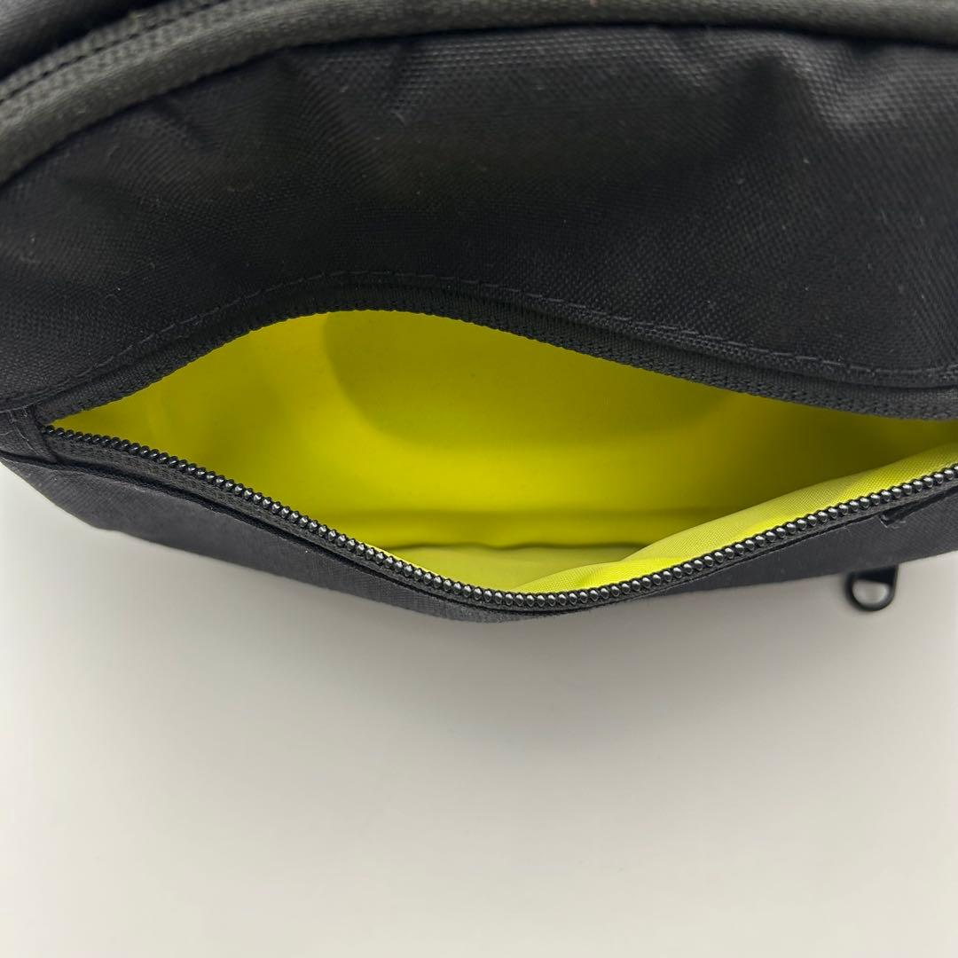 美品　Hugoo ショルダー型ヒップシート　抱っこ紐　収納袋付き