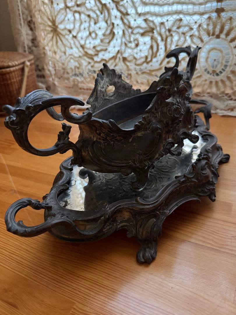 アンティーク ジャルディニエールとミラートレイのセット