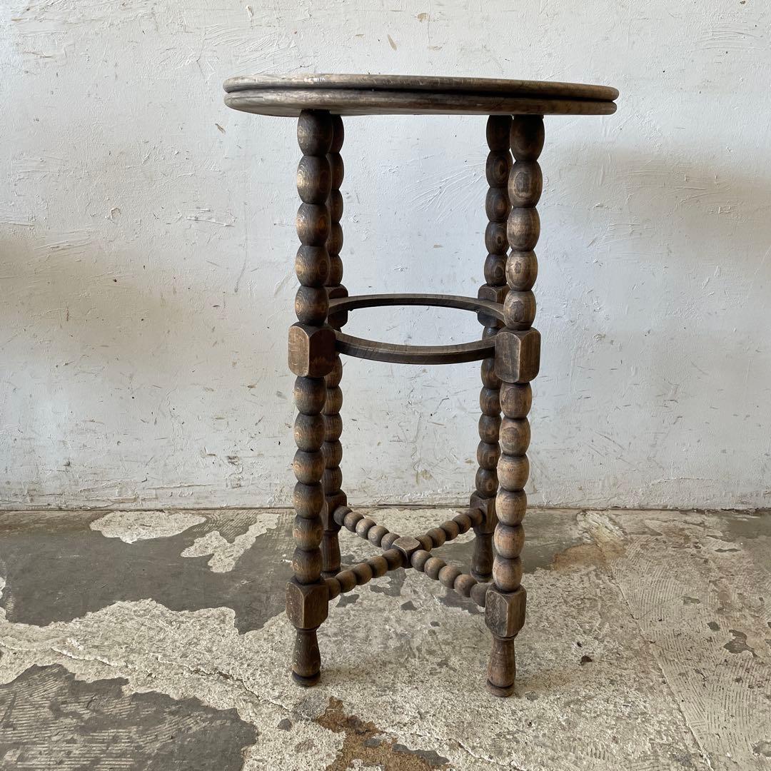 ビンテージ　ラウンドサイドテーブル 剥離