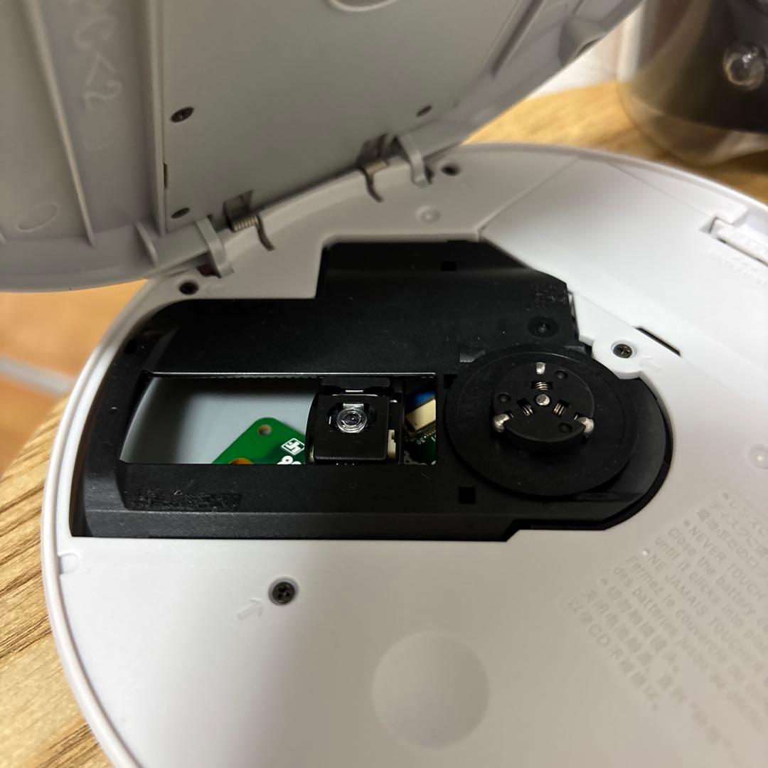 SONY D-NE241 ポータブルCDプレーヤー