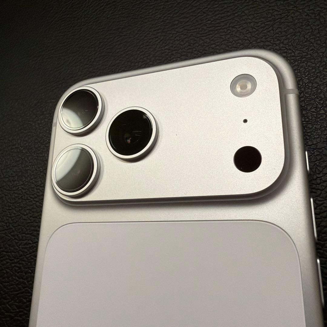 Apple iPhone 17 Pro Max 1TB シルバー SIMフリー