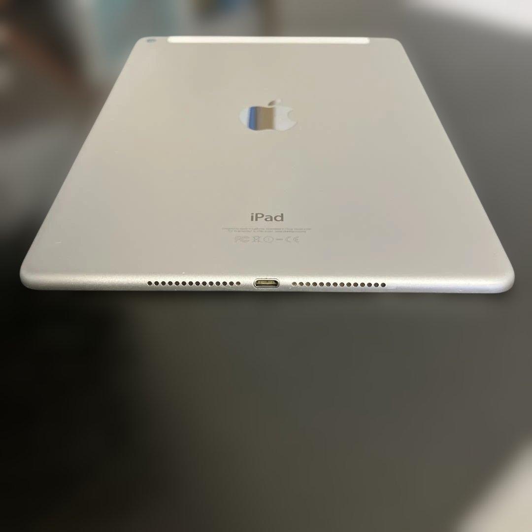 Apple iPad Air2 第2世代128GB シルバー　セルラーモデル