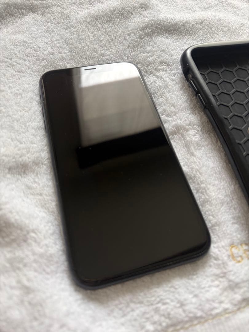 iPhone XR 本体　128GB バッテリー87% SIMフリー