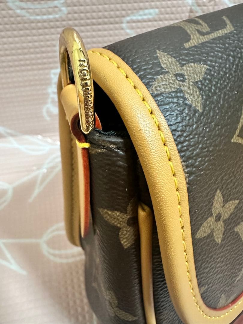 極美品LVノベルティ アンティーク ショルダーバッグ