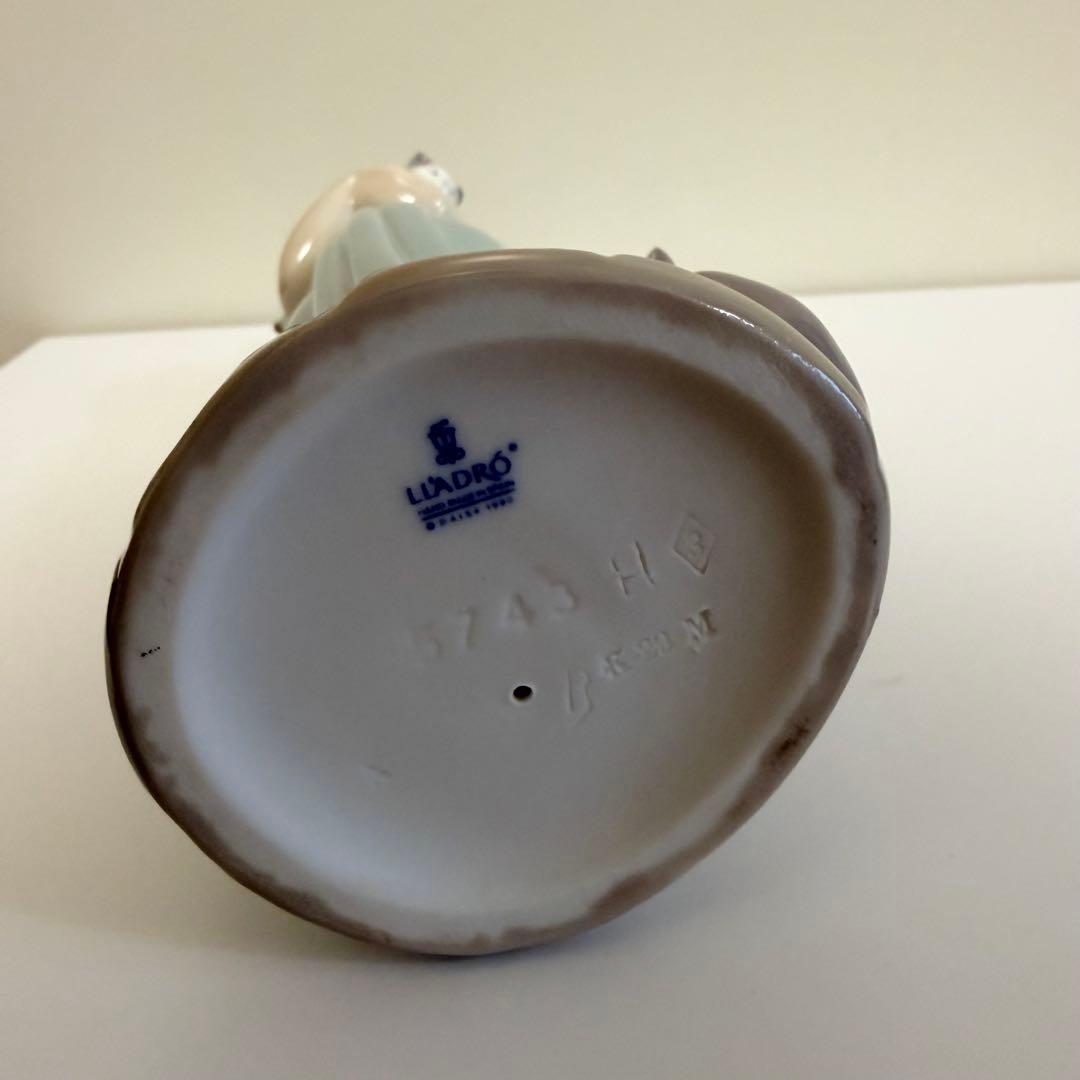 少女と猫「私のことも忘れないで」LLADRO フィギュリン