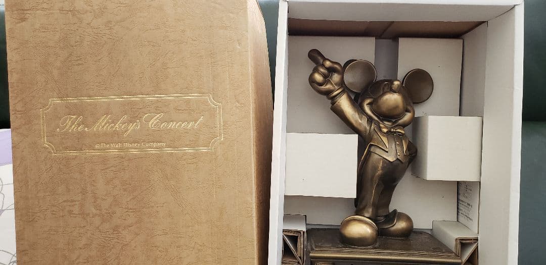 ミッキーマウス　人造大理石　置物