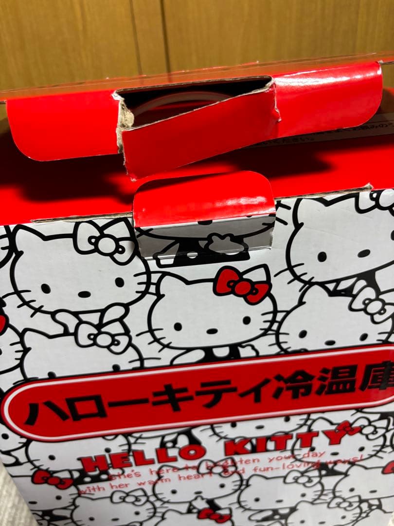未使用　ハローキティ　冷温庫