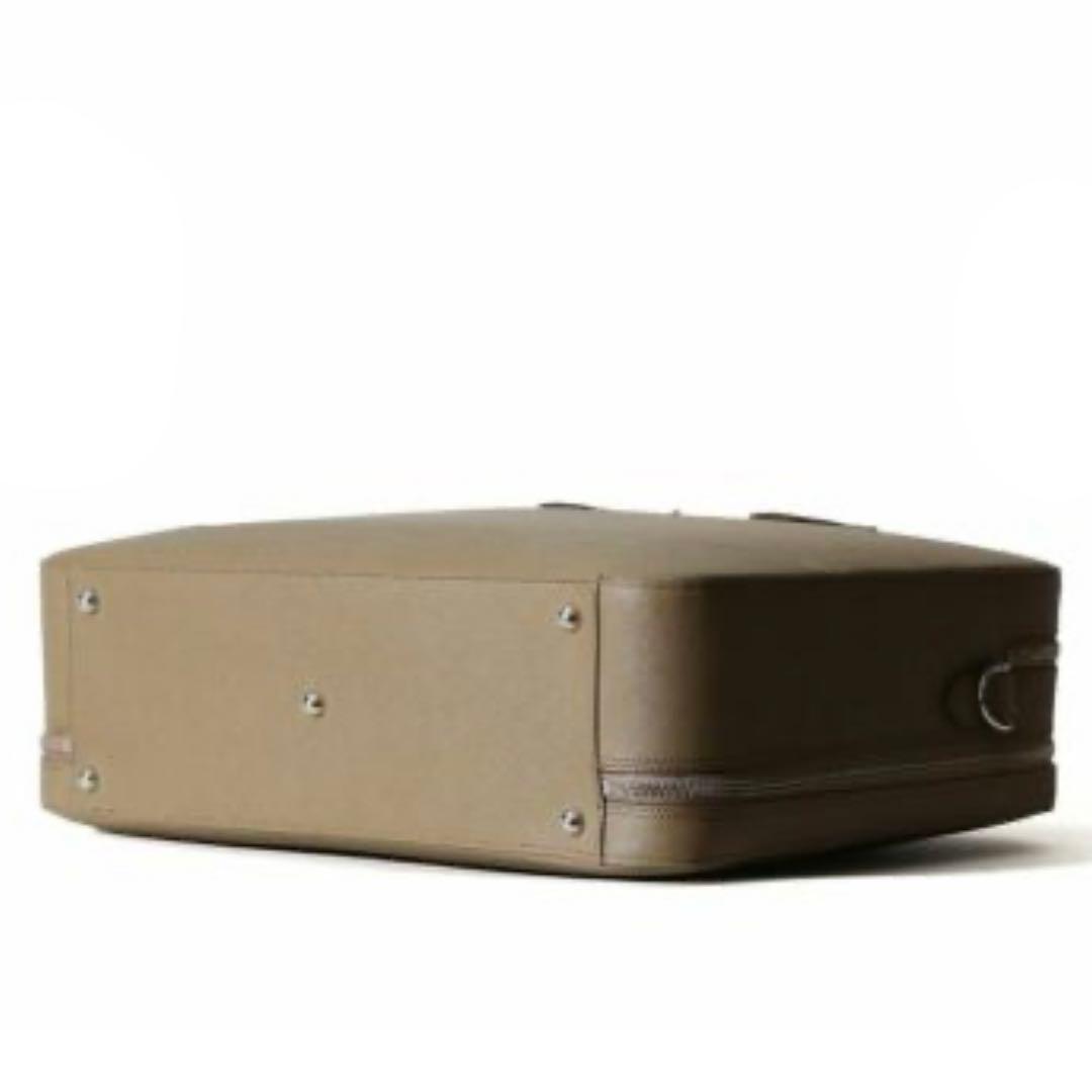 【美品】ペッレモルビダ　キャピターノ 2室タイプ 2way ブリーフケース