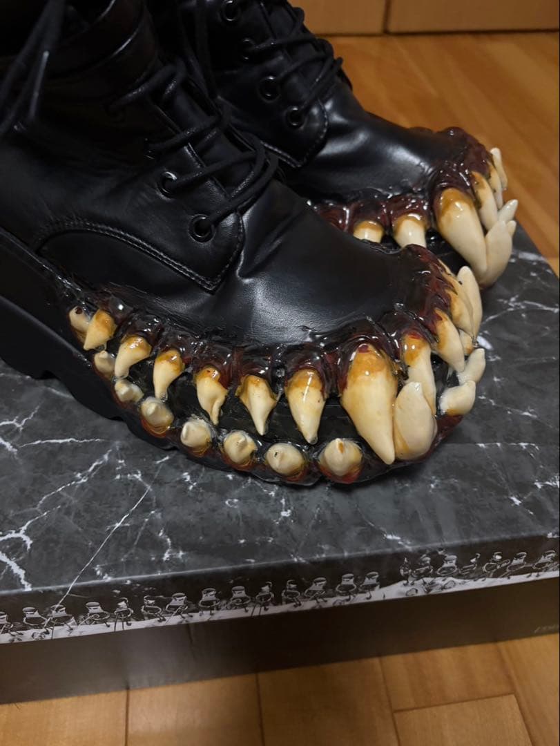 venom boots size42正規品