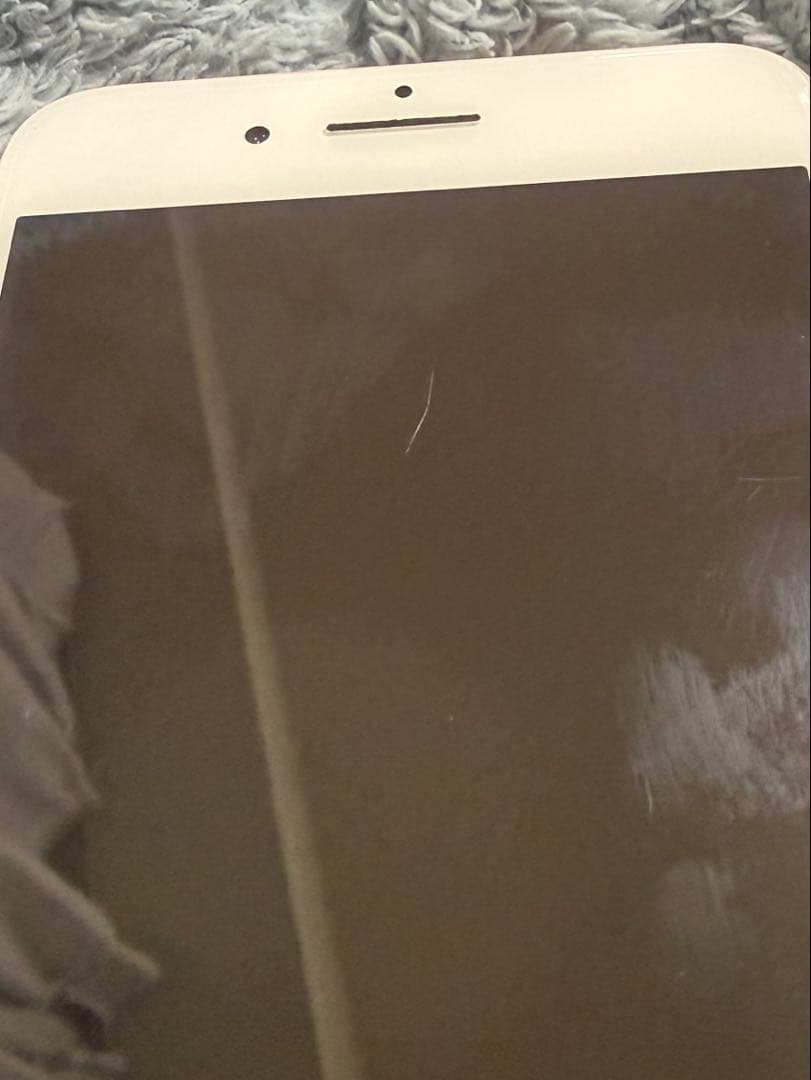 Apple iPhone 8 Plus 本体