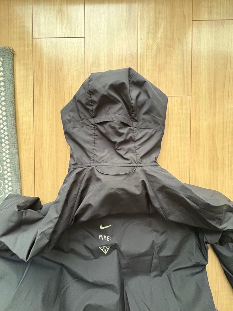Nike XL ブラック ウィンドブレーカー