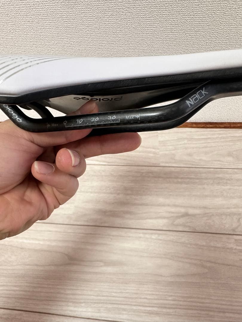 Prologo Dimension Carbon サドル 143mm