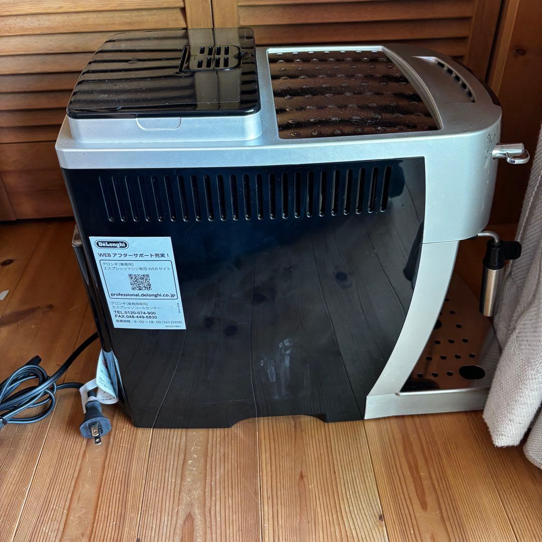 デロンギ　マグニフィカS 業務用モデル ECAM22110SBH