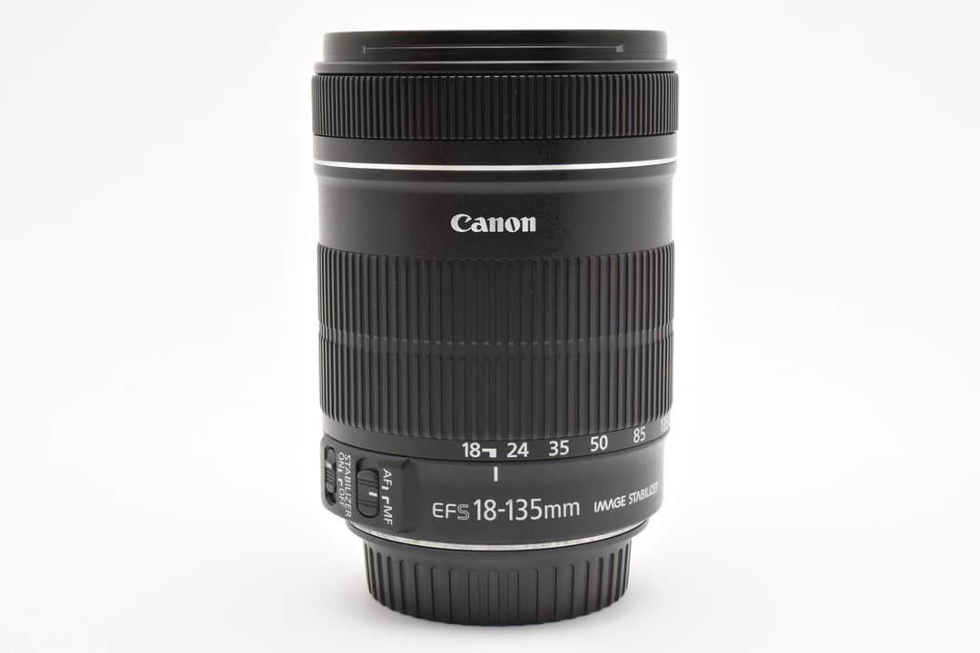 Canon キャノン EF-S 18-135mm IS #8748