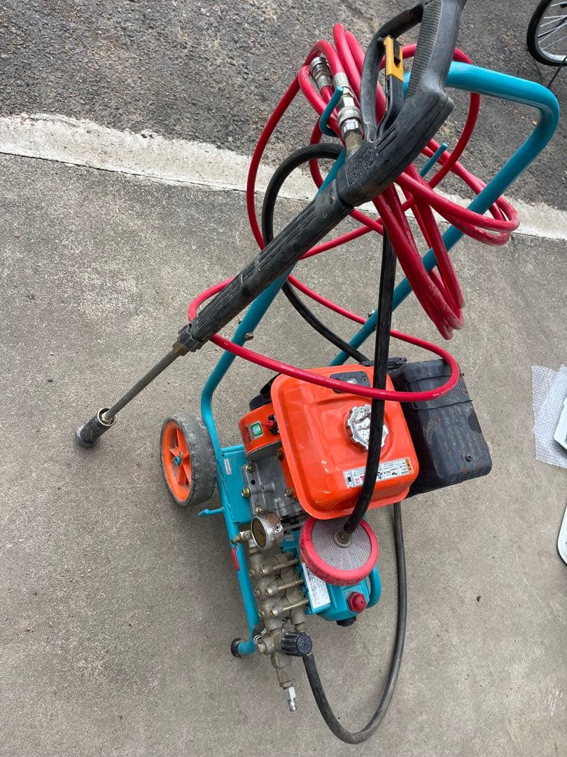 ＜中古未整備現状品＞　高圧洗浄機本体 ガソリンエンジン（クボタ）