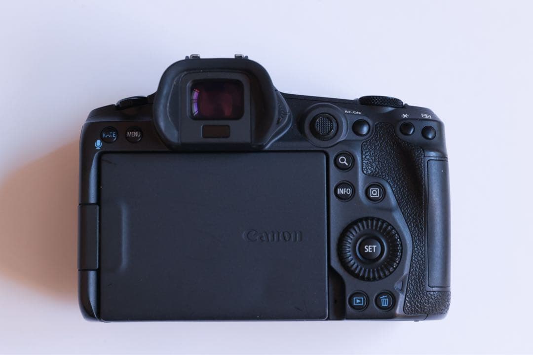 Canon EOS R5 ミラーレス一眼 本体　美品