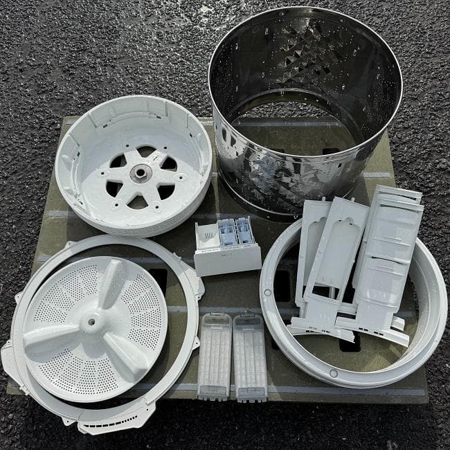 地域限定送料無料　美品 パナソニック 10㎏ 全自動洗濯機 NA-FA100H9