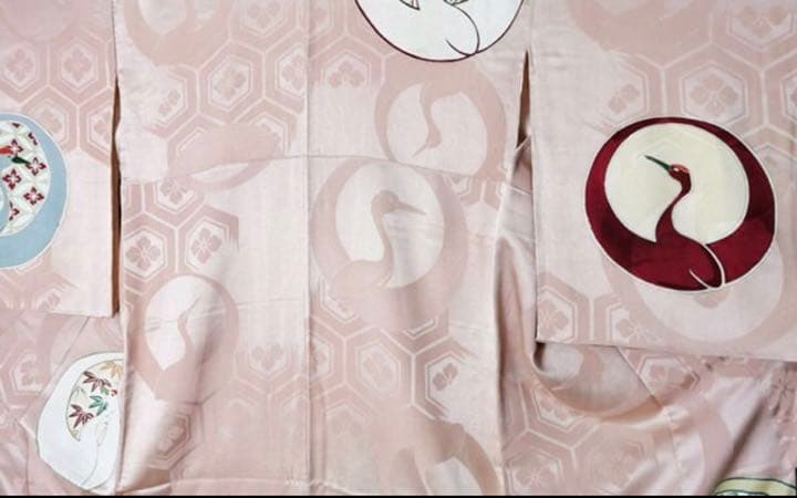 特選アンティークAPSS 鶴地文様　正絹訪問着　綸子　鶴尽くし　古美術　きもの