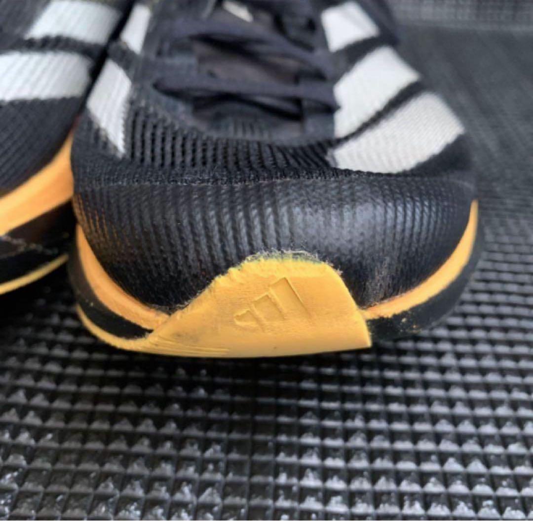 土日限定‼️特別価格‼️アディゼロタクミセン10【26.0cm】