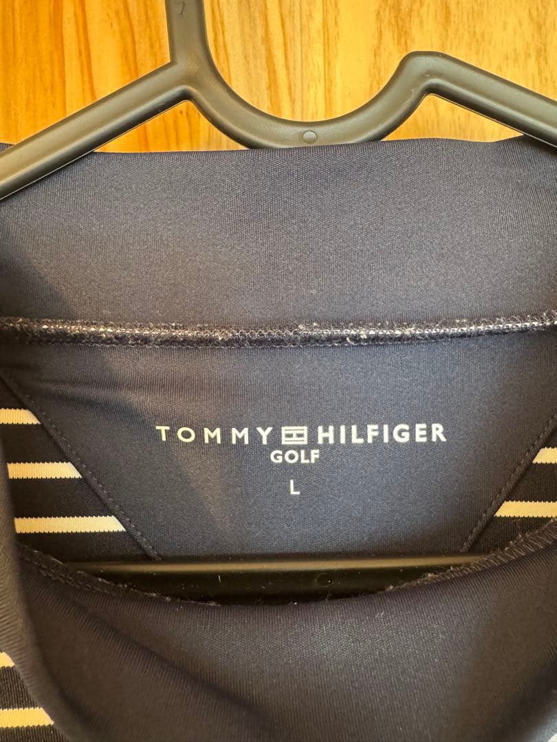   ストライプポロシャツとゴルフスカートセット