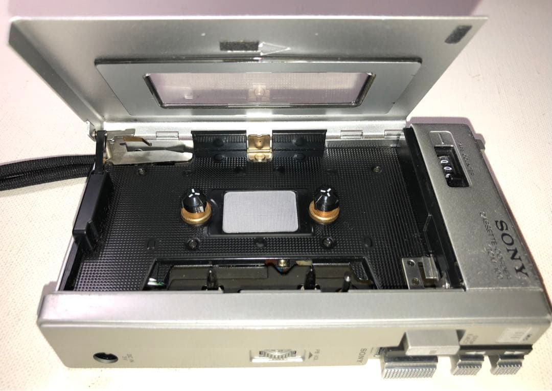 70's革新ポロネーズTCM-100コレクション可動版SONYカセットプレスマン