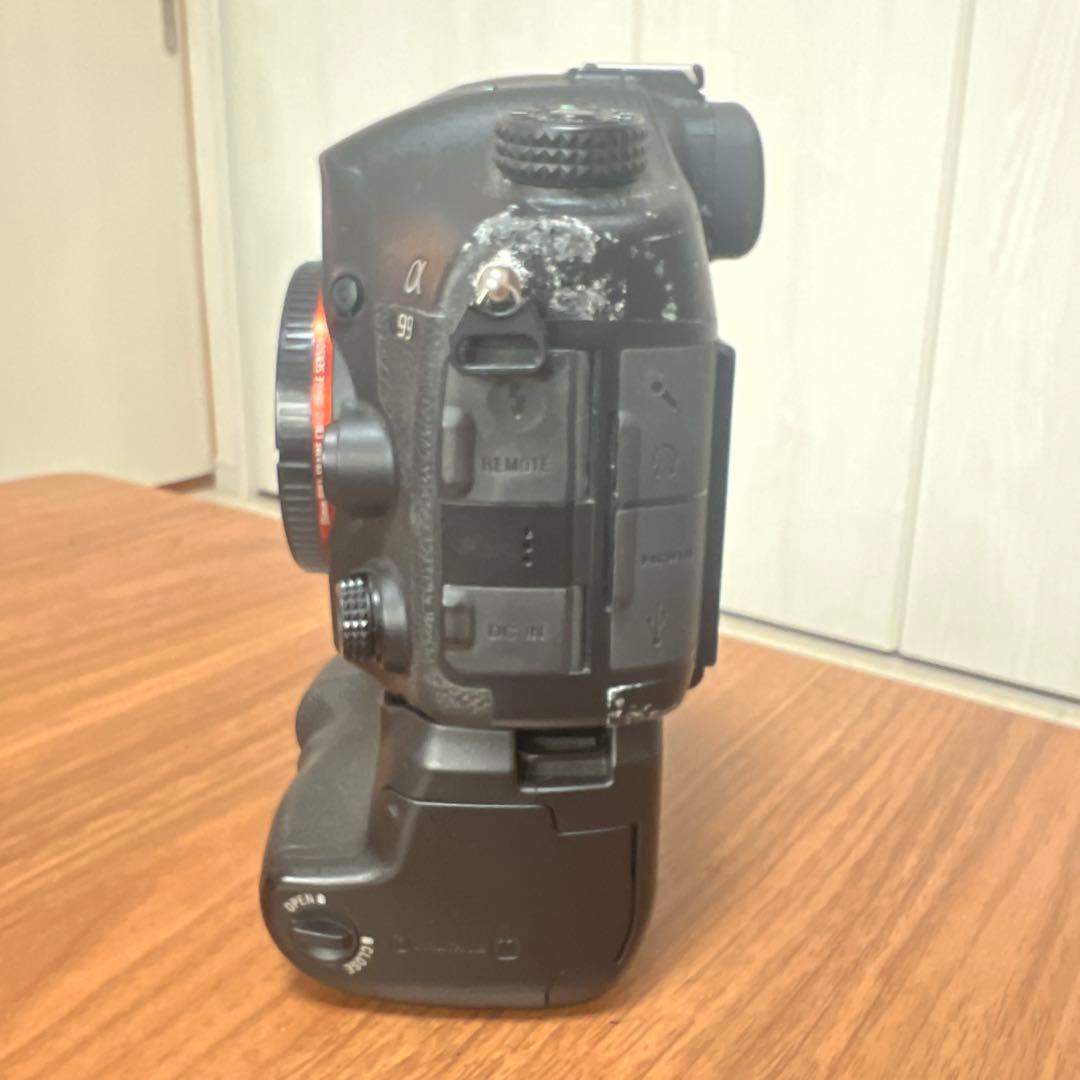 SONYα99/純正グリップVG-C99A付です。