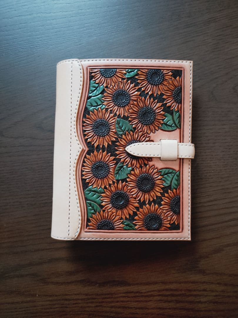 システム手帳　向日葵　バイブルサイズ　本革　カービング