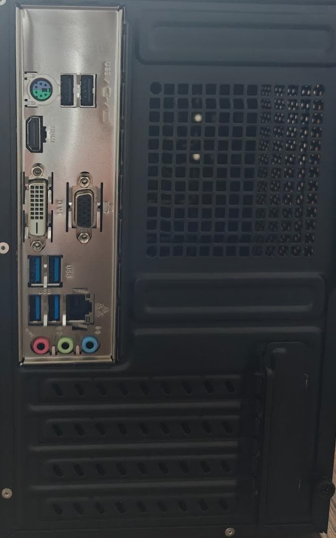 【Win11正式対応】AMD/メモリ16GB/SSD256GB【最終値下】